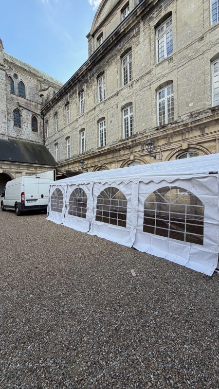 Location et prestation technique à Fécamp pour tournage “Meurtres en Pays de Caux” – BBC Studios France