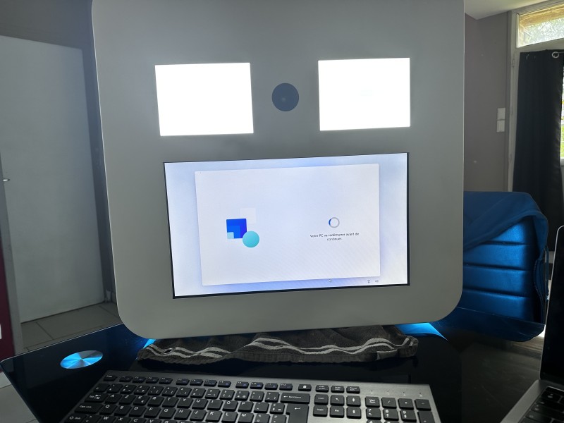 Location Borne Selfie (PhotoBooth) en Normandie prés de Fécamp, professionnel et entièrement personnalisable
