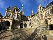 Bâtiment gothique/Renaissance construit par le créateur de la Bénédictine Fécamp Palais de la Benedictine